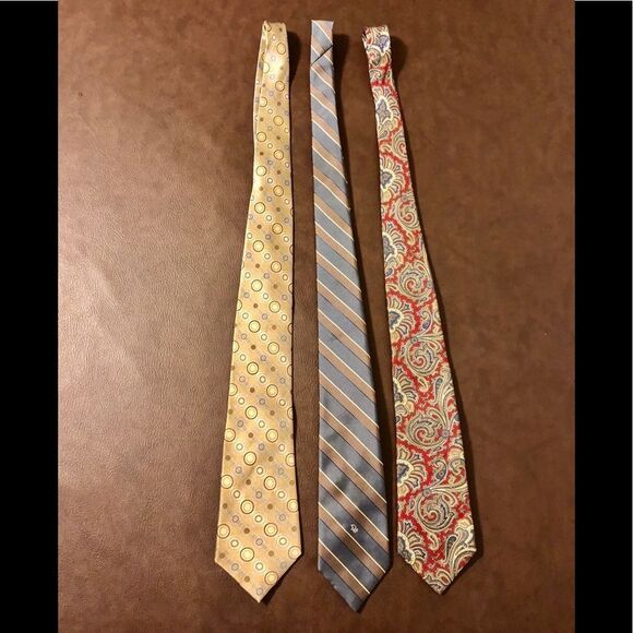 3 Beautiful Ties - Picture 1 of 4